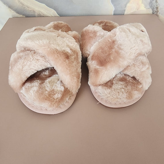 Fur Cross Slippers [Light Pink]